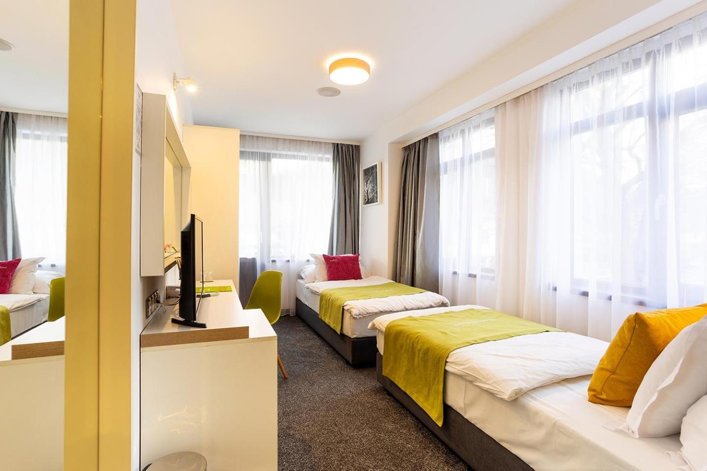 Hotel Compliment Tryavna Exterior foto