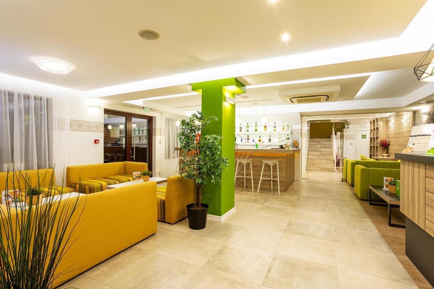 Hotel Compliment Tryavna Exterior foto
