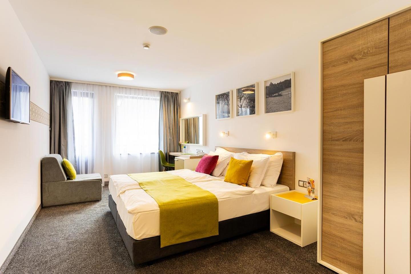 Hotel Compliment Tryavna Exterior foto