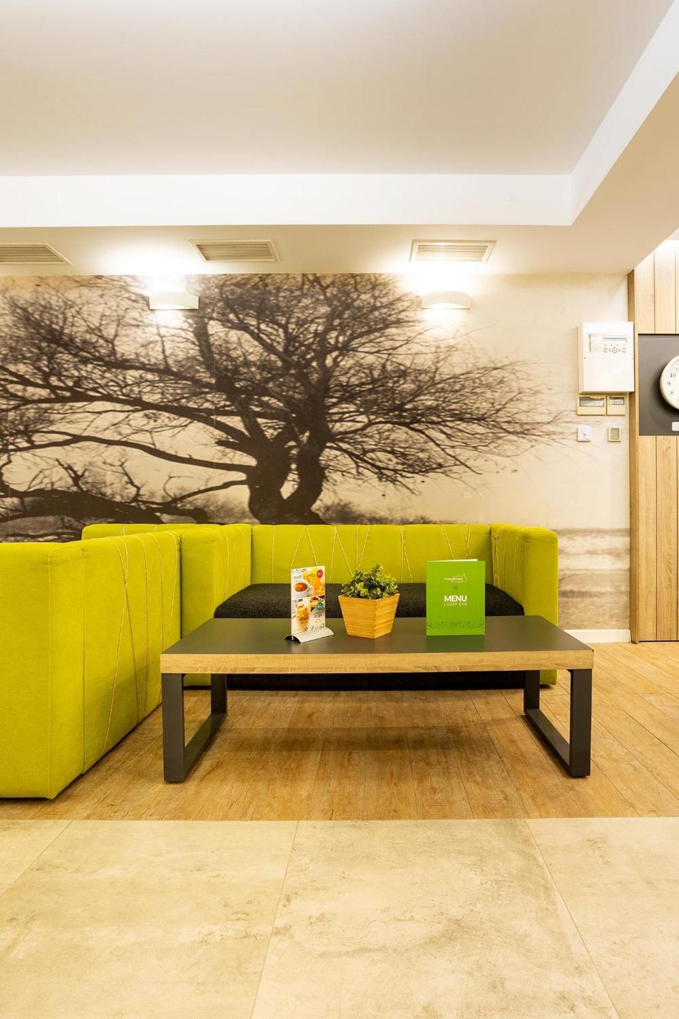 Hotel Compliment Tryavna Exterior foto