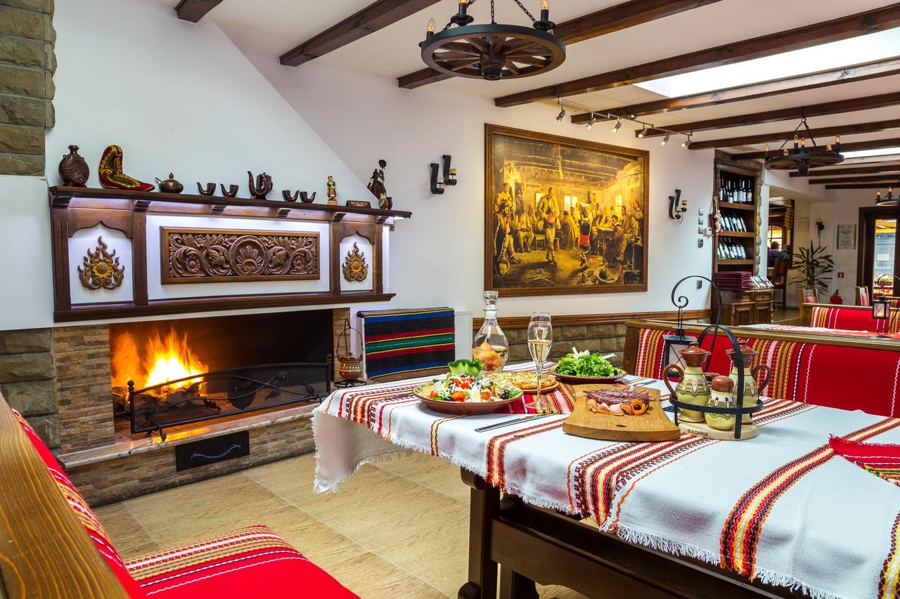 Hotel Compliment Tryavna Exterior foto