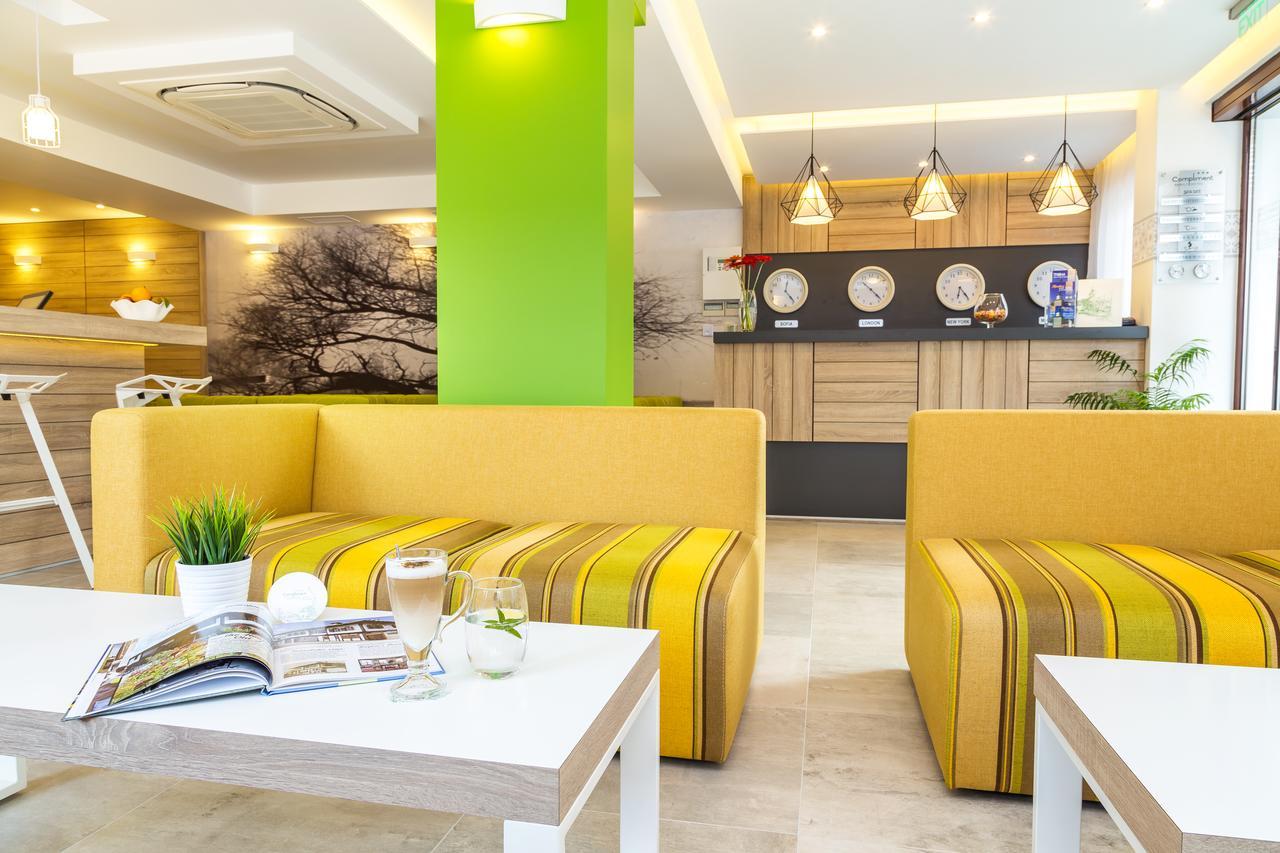 Hotel Compliment Tryavna Exterior foto