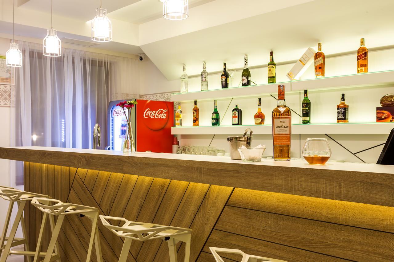 Hotel Compliment Tryavna Exterior foto