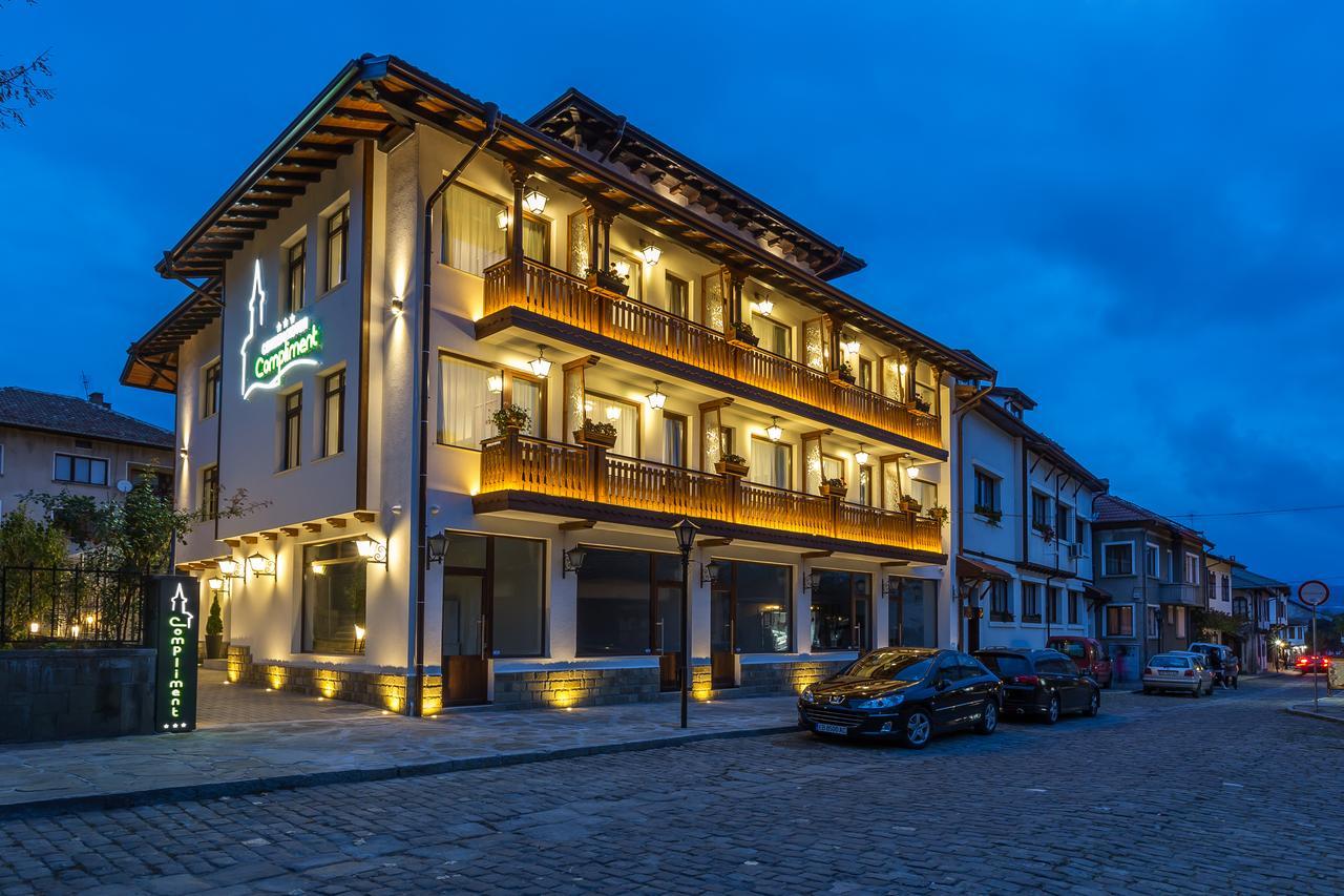 Hotel Compliment Tryavna Exterior foto