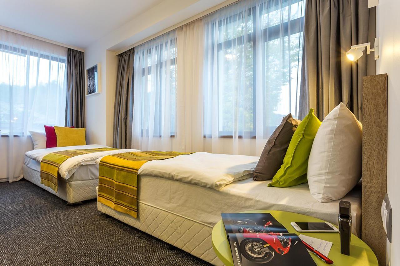 Hotel Compliment Tryavna Exterior foto
